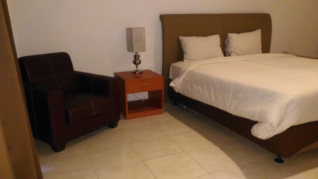 Grand Royal Taliwang Hotel Habitación foto