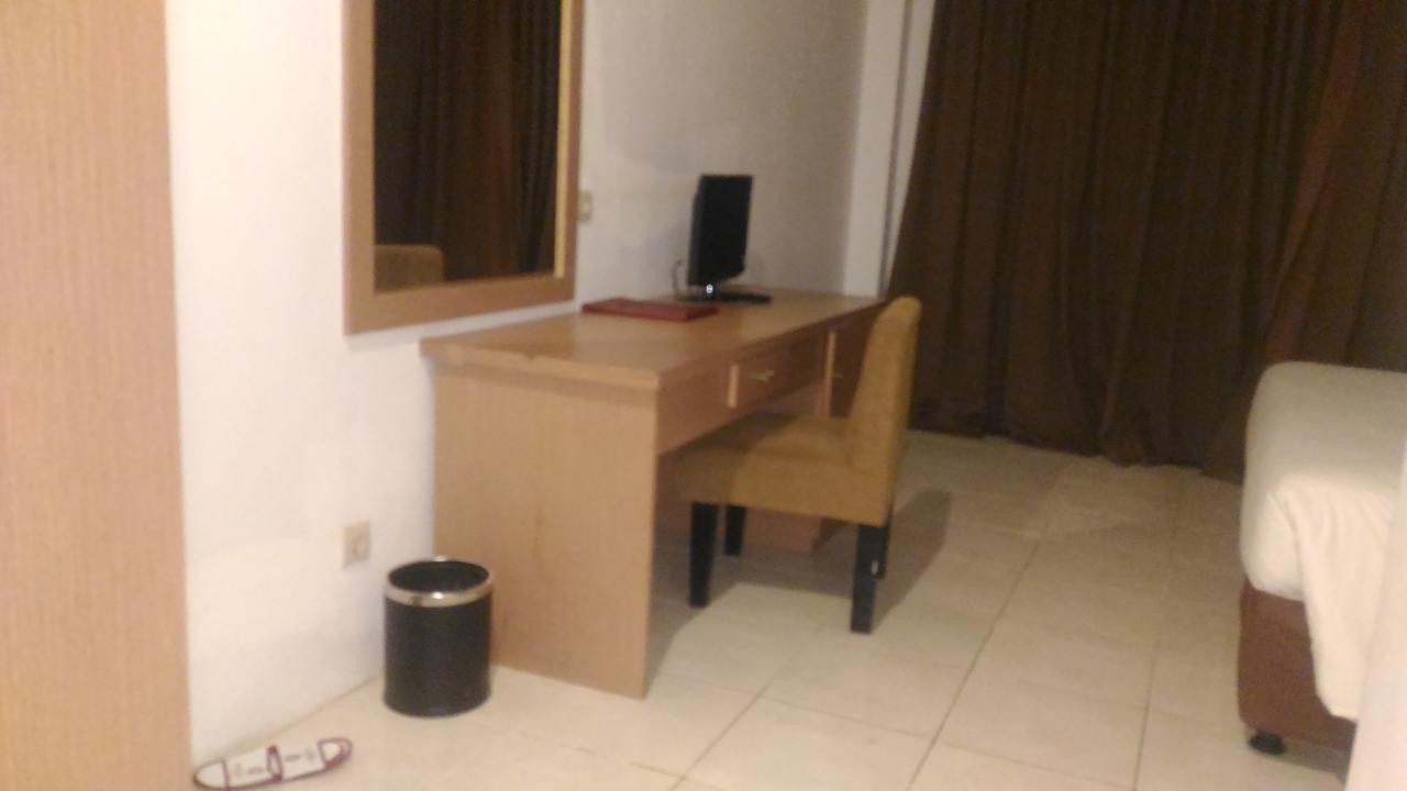 Grand Royal Taliwang Hotel Habitación foto